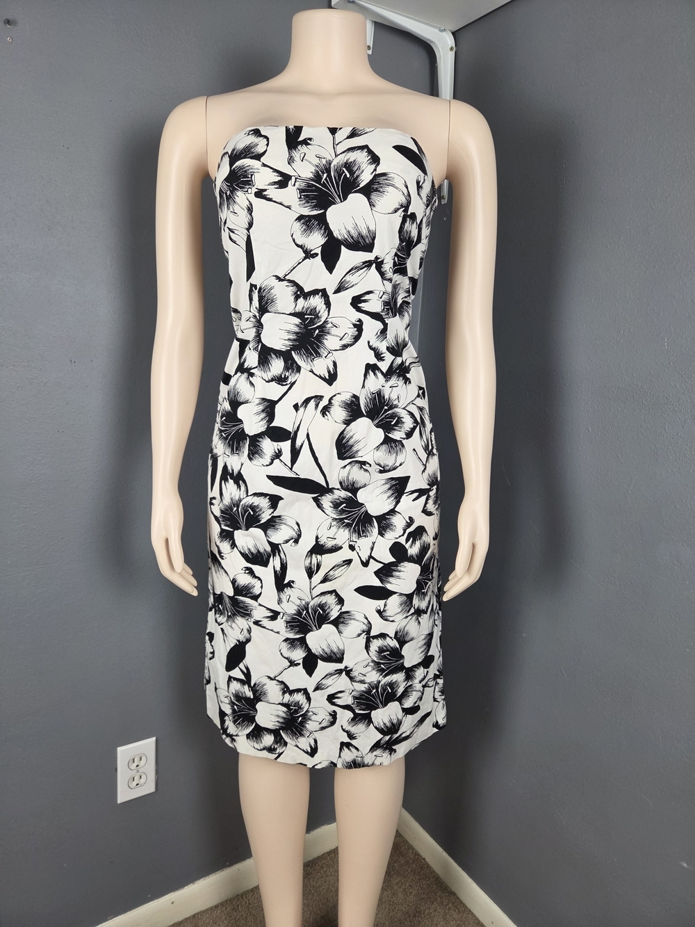 The Limited Black & White Strapless Floral Sheath Dress